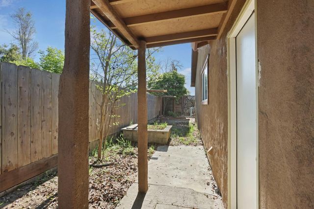 788 Mann Ct, Oakdale, CA 95361