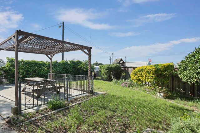 788 Mann Ct, Oakdale, CA 95361