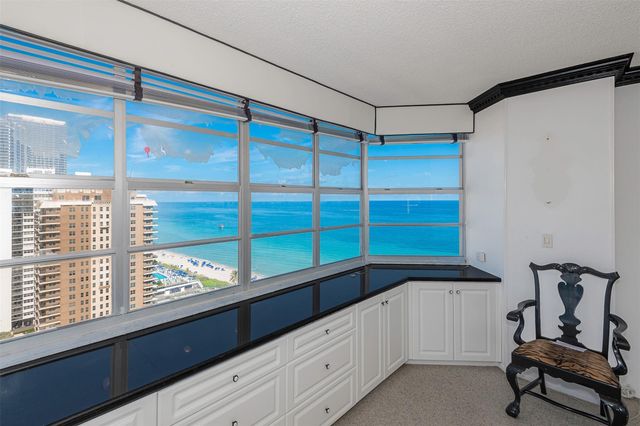 1950 S Ocean Dr 19F, Hallandale Beach, FL 33009