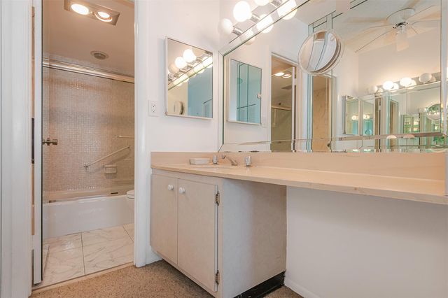 1950 S Ocean Dr 19F, Hallandale Beach, FL 33009