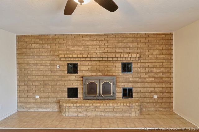 8256 US Hwy 64 Highway, Muskogee, OK 74403