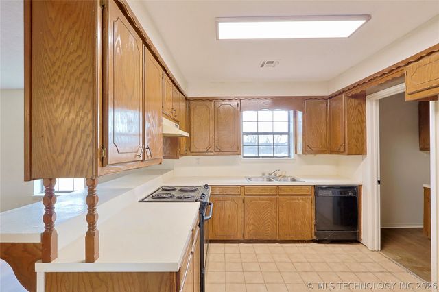 8256 US Hwy 64 Highway, Muskogee, OK 74403