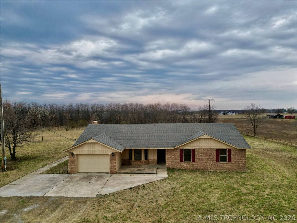 8256 US Hwy 64 Highway, Muskogee, OK 74403