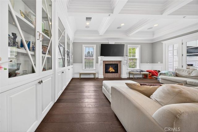 4533 Farmdale Avenue, North Hollywood, CA 91602