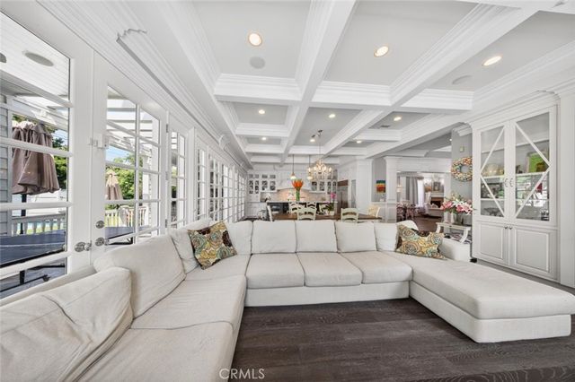 4533 Farmdale Avenue, North Hollywood, CA 91602