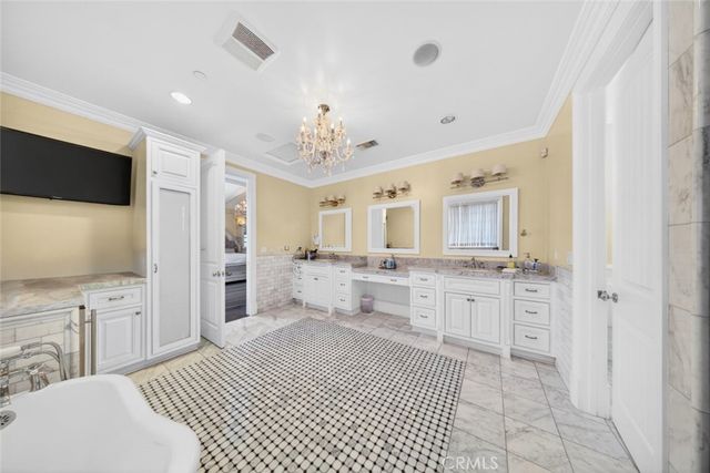 4533 Farmdale Avenue, North Hollywood, CA 91602
