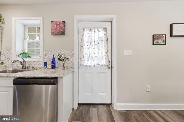 350 EVERGREEN LN, Bluemont, VA 20135