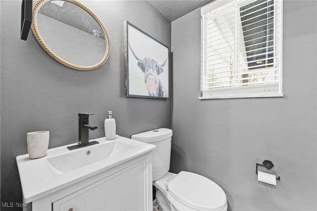 25970 Cambridge Drive, Bedford Heights, OH 44146