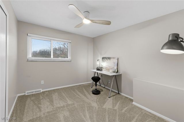 25970 Cambridge Drive, Bedford Heights, OH 44146