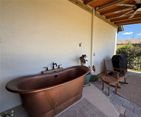 21210 HORSE RANCH RD, Mount Dora, FL 32757