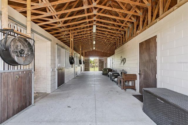 21210 HORSE RANCH RD, Mount Dora, FL 32757