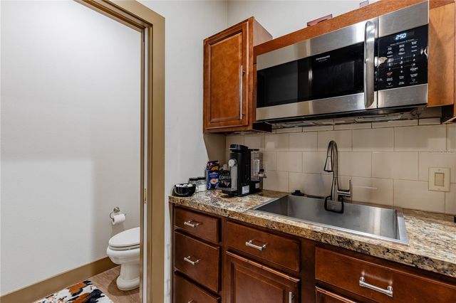 21210 HORSE RANCH RD, Mount Dora, FL 32757