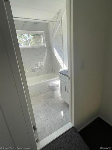 620 E Lincoln Avenue 9, Royal Oak, MI 48067