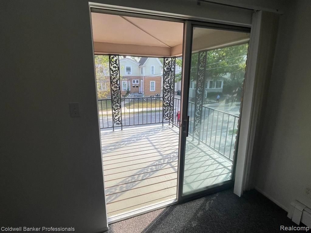 620 E Lincoln Avenue 9, Royal Oak, MI 48067