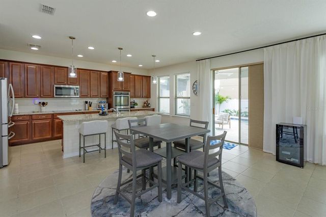 1077 FOUNTAIN COIN LOOP, Orlando, FL 32828