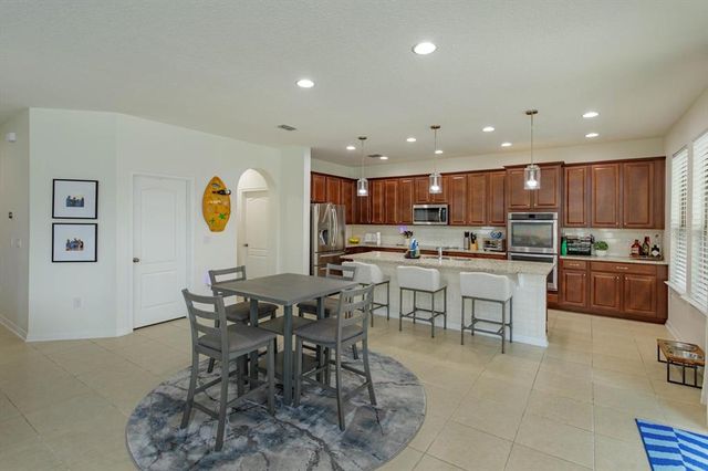 1077 FOUNTAIN COIN LOOP, Orlando, FL 32828
