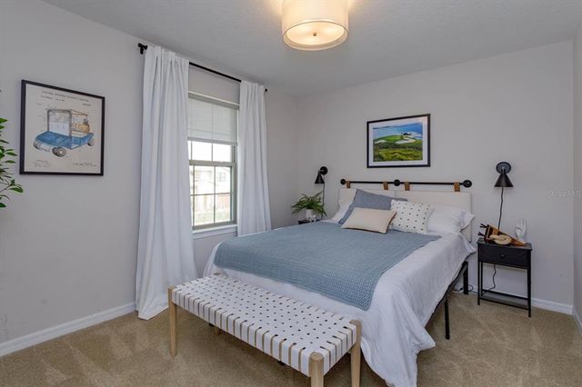 1077 FOUNTAIN COIN LOOP, Orlando, FL 32828