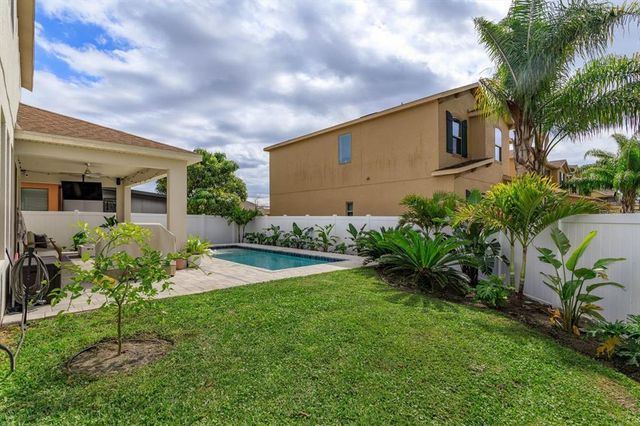 1077 FOUNTAIN COIN LOOP, Orlando, FL 32828