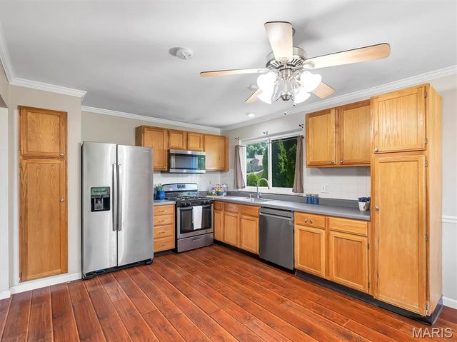 1523 Shadow Lane, St Charles, MO 63303