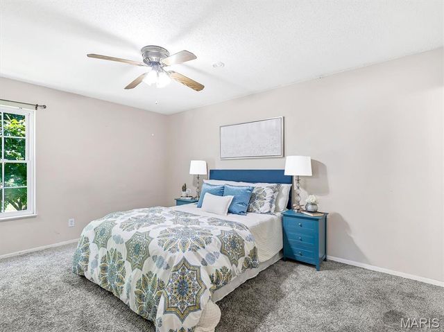 1523 Shadow Lane, St Charles, MO 63303