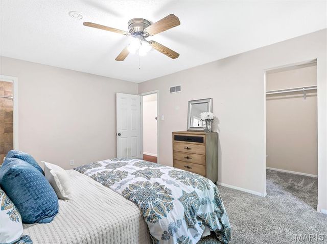 1523 Shadow Lane, St Charles, MO 63303
