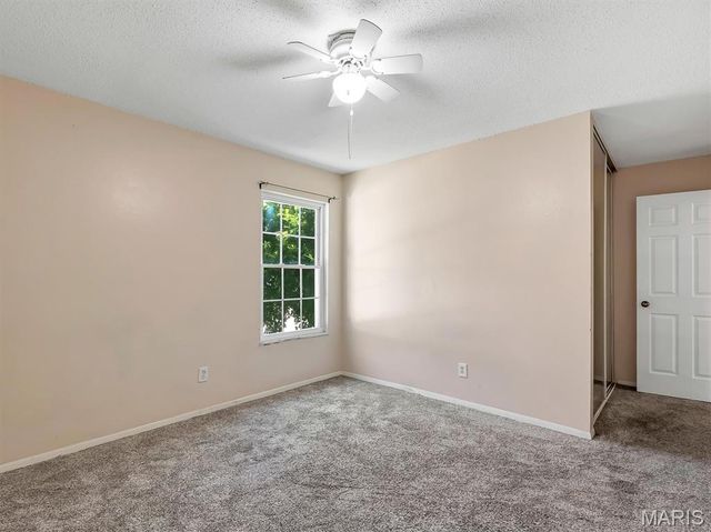 1523 Shadow Lane, St Charles, MO 63303