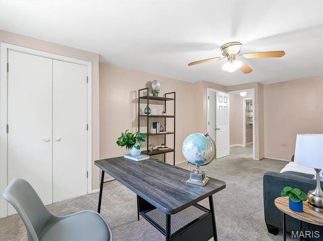 1523 Shadow Lane, St Charles, MO 63303