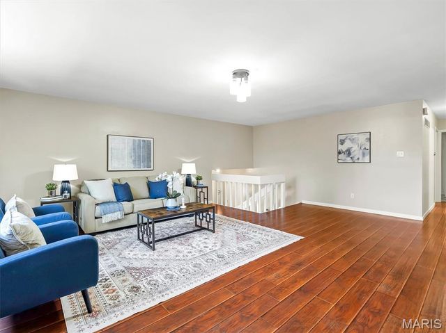 1523 Shadow Lane, St Charles, MO 63303