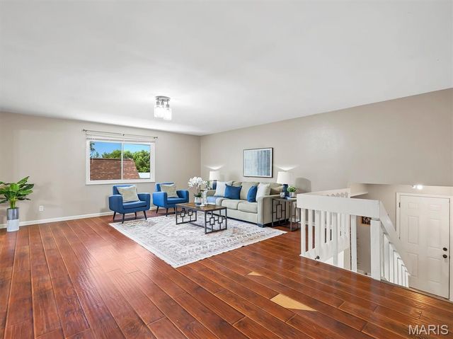 1523 Shadow Lane, St Charles, MO 63303