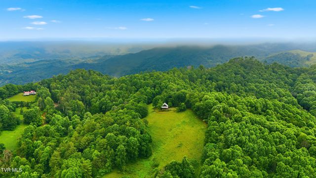 900 Greer Road, Trade, TN 37691