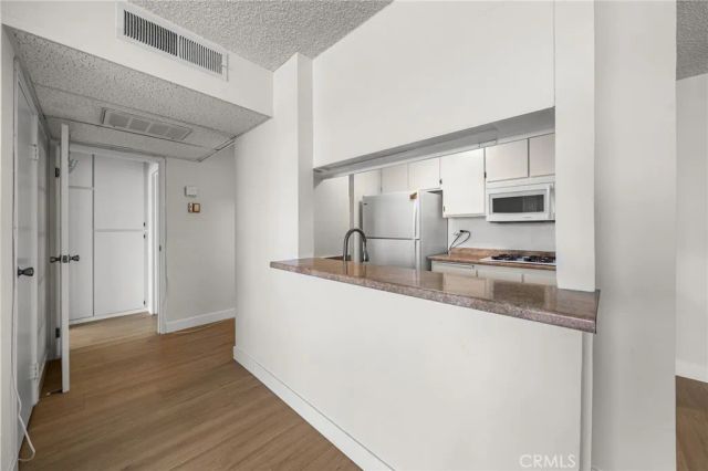 421 S La Fayette Park Place 726, Los Angeles, CA 90057