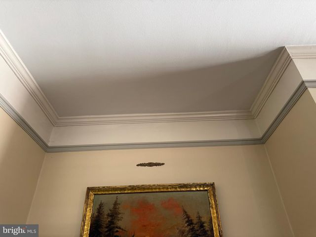 221 SUMMIT AVE, Jenkintown, PA 19046