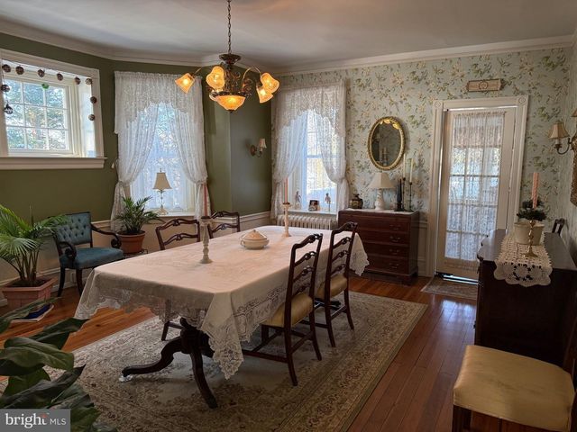 221 SUMMIT AVE, Jenkintown, PA 19046