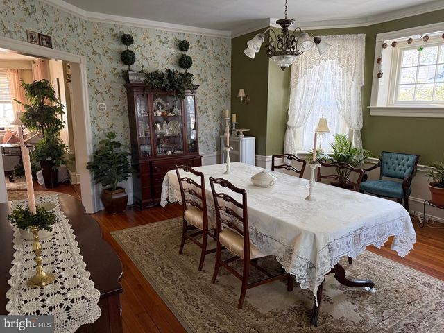 221 SUMMIT AVE, Jenkintown, PA 19046