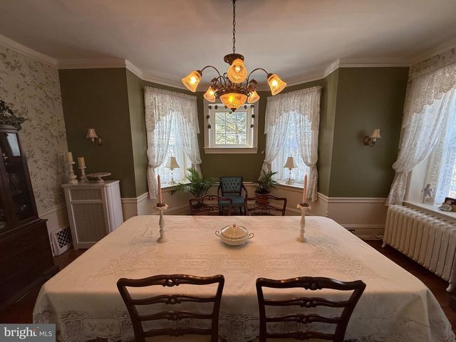 221 SUMMIT AVE, Jenkintown, PA 19046