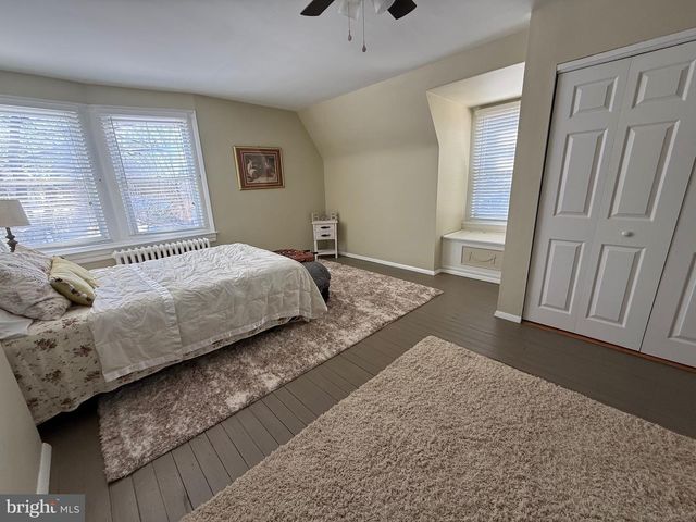 221 SUMMIT AVE, Jenkintown, PA 19046