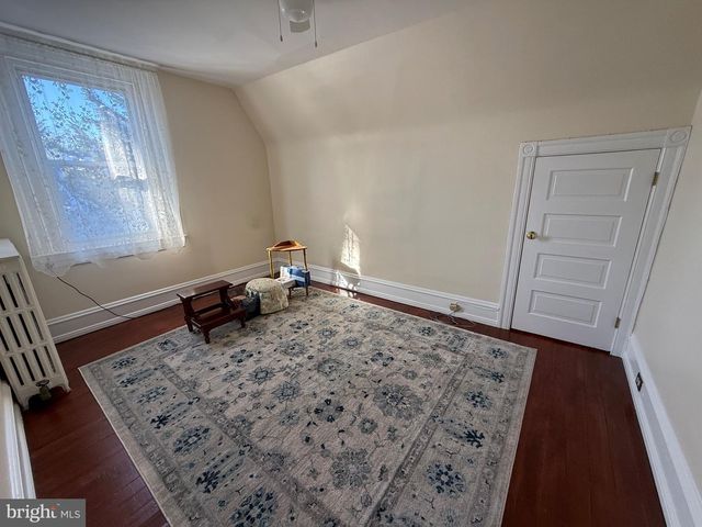 221 SUMMIT AVE, Jenkintown, PA 19046