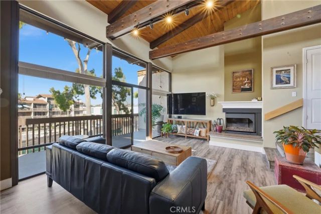 8321 Marina Pacifica North, Long Beach, CA 90803