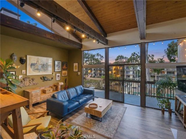 8321 Marina Pacifica North, Long Beach, CA 90803