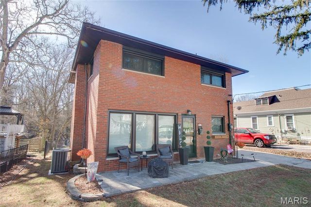 1011 Danforth Street, Alton, IL 62002