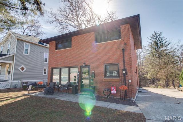 1011 Danforth Street, Alton, IL 62002