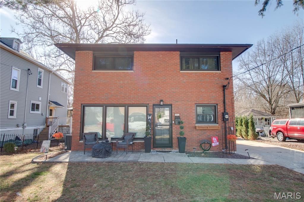 1011 Danforth Street, Alton, IL 62002