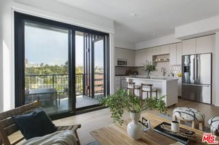 10310 Santa Monica Boulevard 718, Los Angeles, CA 90025