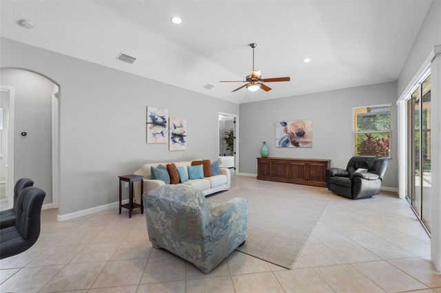 6803 COYOTE RIDGE COURT, Bradenton, FL 34201