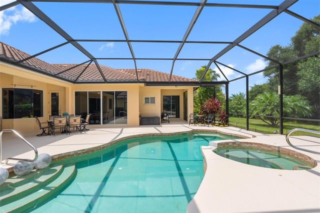6803 COYOTE RIDGE COURT, Bradenton, FL 34201