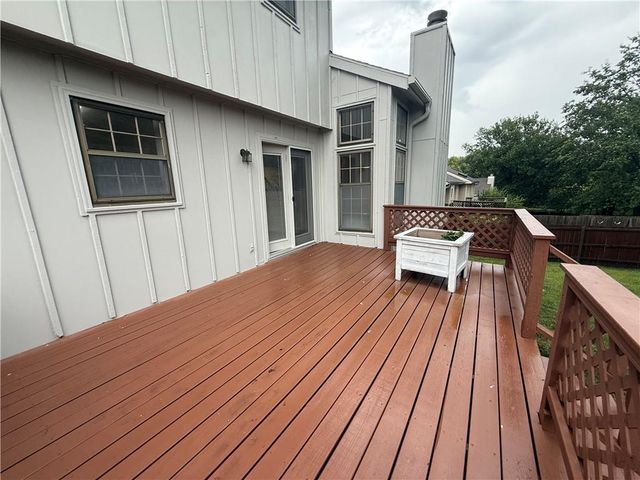 4201 NW 64th Place, Kansas City, MO 64151