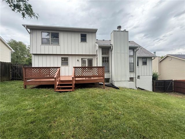 4201 NW 64th Place, Kansas City, MO 64151