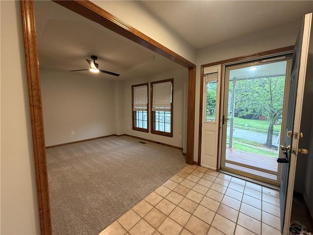 4201 NW 64th Place, Kansas City, MO 64151