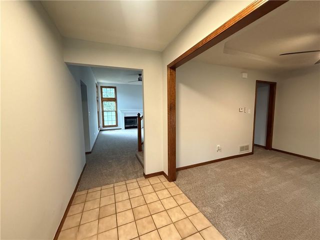 4201 NW 64th Place, Kansas City, MO 64151