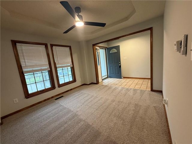 4201 NW 64th Place, Kansas City, MO 64151